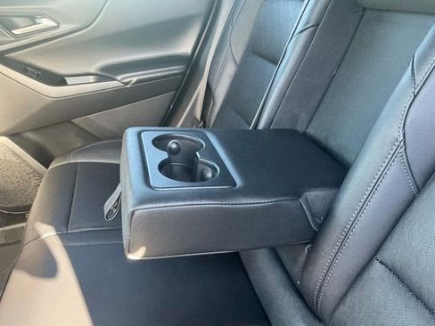 Used 2025 Chevrolet Equinox LT w/ Convenience Package II AWD/4WD image 34