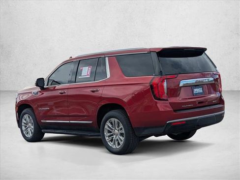 Used 2023 GMC Yukon SLT w/ SLT Premium Package image 8