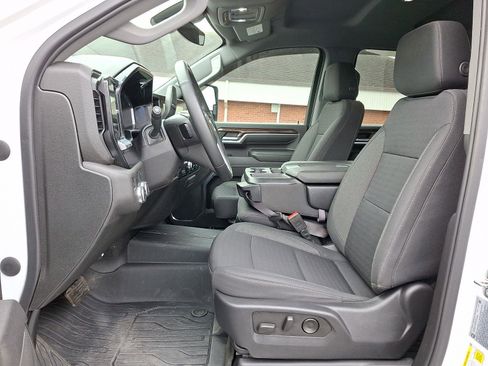 Used 2024 GMC Sierra 3500 SLE w/ SLE Value Package image 14