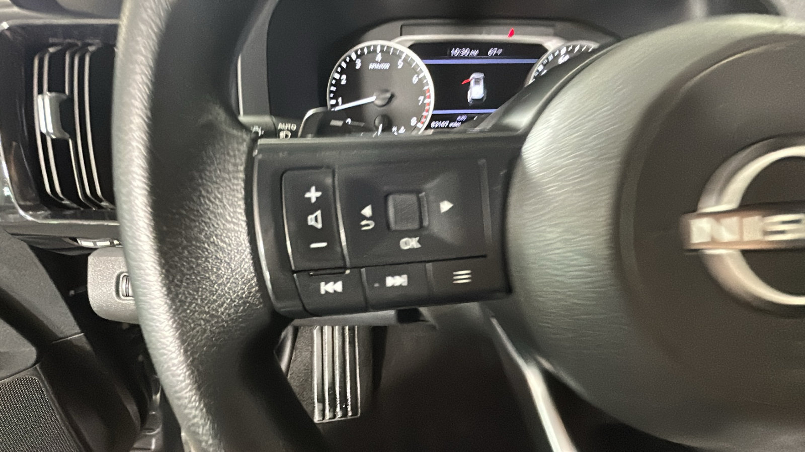 Used 2023 Nissan Pathfinder S AWD/4WD image 20