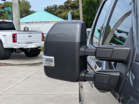 Used 2021 Ford F350 Limited w/ FX4 Off-Road Package AWD/4WD image 10