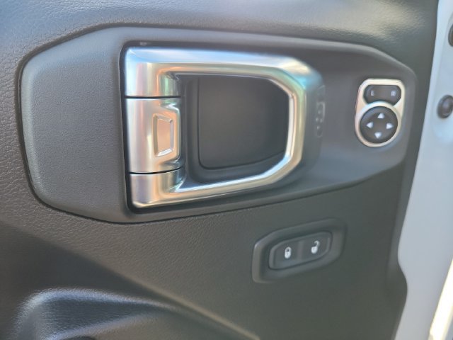 Used 2025 Jeep Gladiator Sport AWD/4WD image 21