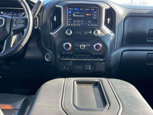 Used 2021 GMC Sierra 1500 AT4 w/ AT4 Premium Package image 3