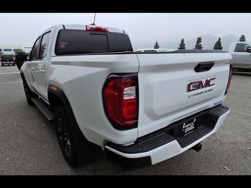 Used 2025 GMC Canyon Elevation w/ Convenience Package RWD image 4