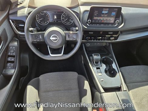 Used 2023 Nissan Rogue SV image 13