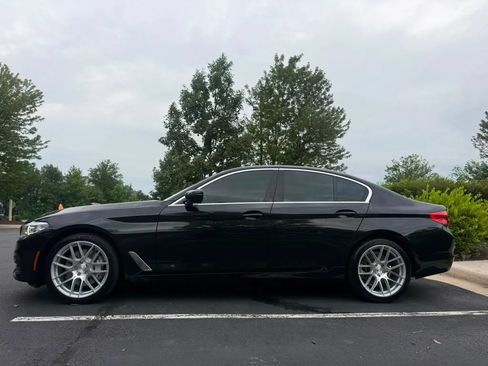 Used 2019 BMW 530i xDrive AWD/4WD image 2