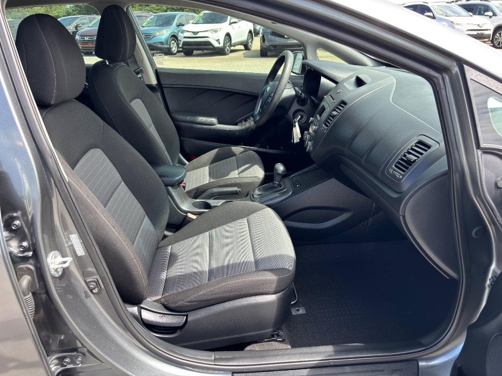 Used 2016 Kia Forte LX FWD image 22