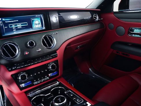 Used 2022 Rolls-Royce Ghost image 56