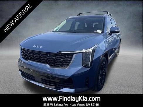 Certified 2025 Kia Sorento S w/ Panoramic Sunroof Package FWD image 1