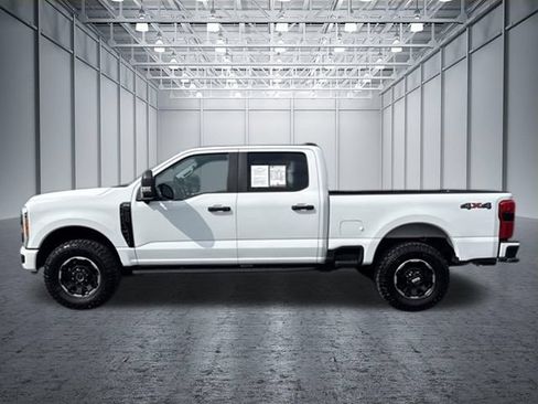 Used 2024 Ford F250 XL w/ STX Appearance Package AWD/4WD image 2