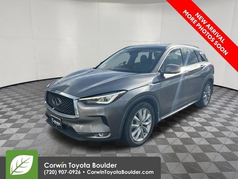 Used 2019 INFINITI QX50 Essential w/ Premium Heat Package AWD/4WD image 3