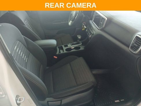 Used 2020 Kia Sportage LX w/ LX Popular Package AWD/4WD image 17