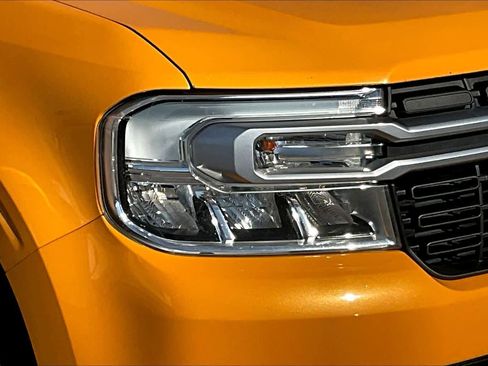 Certified 2022 Ford Maverick Lariat w/ Equipment Group 500A Standard image 23