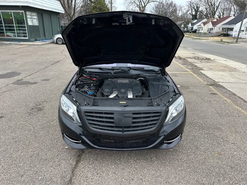 Used 2017 Mercedes-Benz S 550 4MATIC Sedan image 14