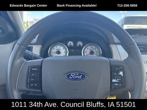 Used 2009 Ford Focus SE image 18