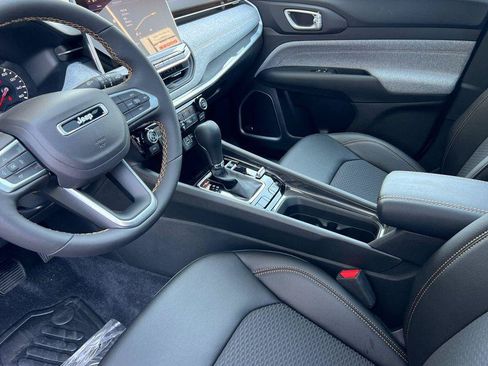 New 2026 Jeep Compass Latitude AWD/4WD image 10