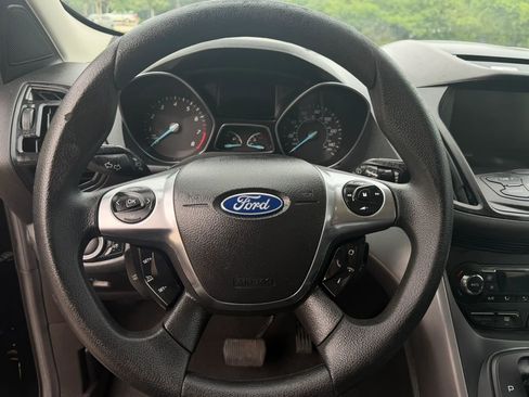 Used 2014 Ford Escape SE w/ Equipment Group 201A AWD/4WD image 17