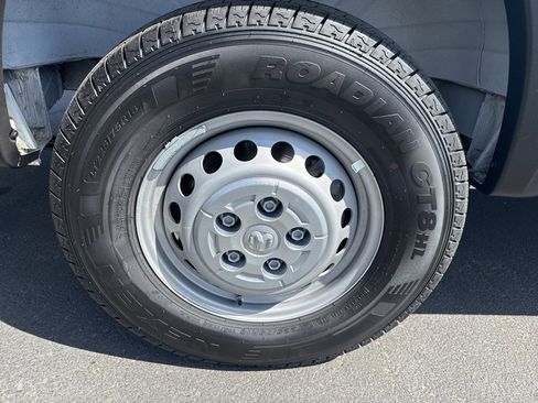 Used 2024 RAM ProMaster 3500 w/ Delivery Van Package image 12