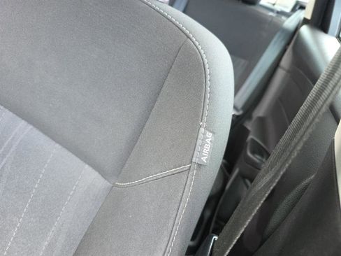 Used 2018 Ford Focus SE image 26