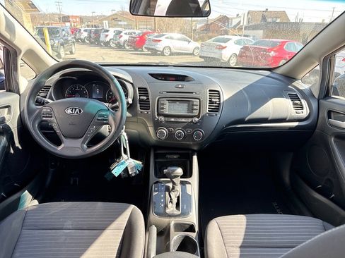 Used 2017 Kia Forte LX w/ LX Popular Package image 9