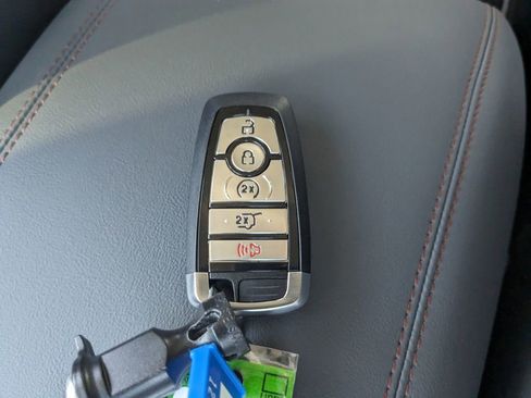 New 2025 Ford Explorer Active w/ Active Comfort Package image 34