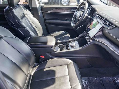 Used 2021 Jeep Grand Cherokee L Limited image 15