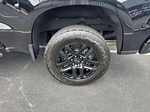 Used 2025 Chevrolet Silverado 1500 LT Trail Boss w/ Convenience Package II AWD/4WD image 21