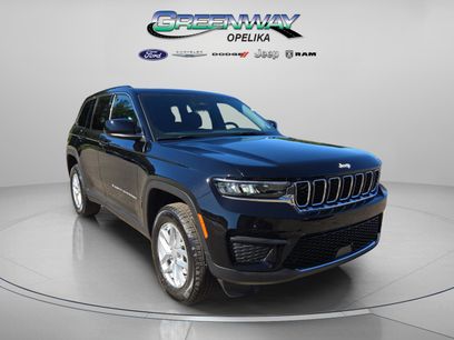 New 2025 Jeep Grand Cherokee Laredo