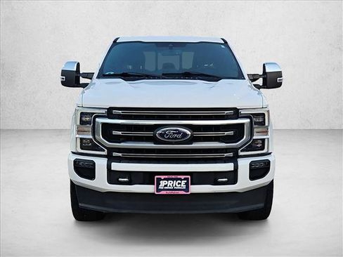 Used 2020 Ford F250 Platinum w/ FX4 Off-Road Package AWD/4WD image 2