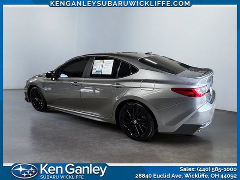 Used 2025 Toyota Camry SE FWD image 3