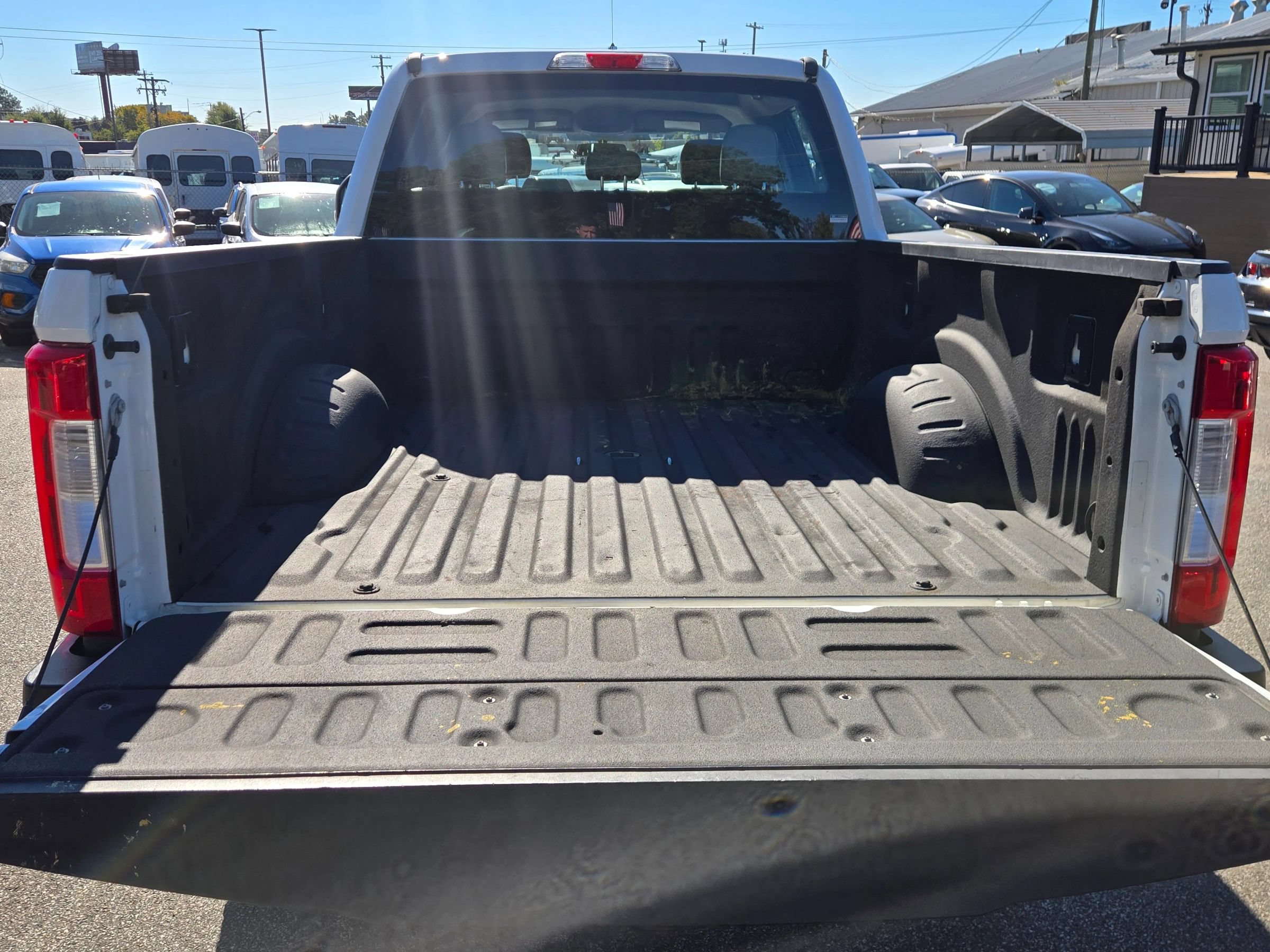 Used 2017 Ford F250 XL w/ Power Equipment Group AWD/4WD image 19