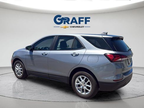 Used 2024 Chevrolet Equinox LS FWD image 4