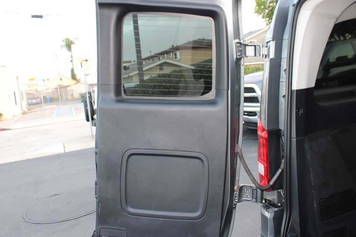 Used 2021 Mercedes-Benz Metris Passenger image 38