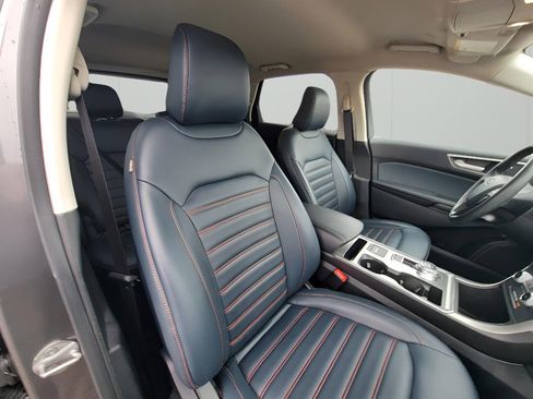 Used 2022 Ford Edge SEL w/ Sport Appearance Package image 32