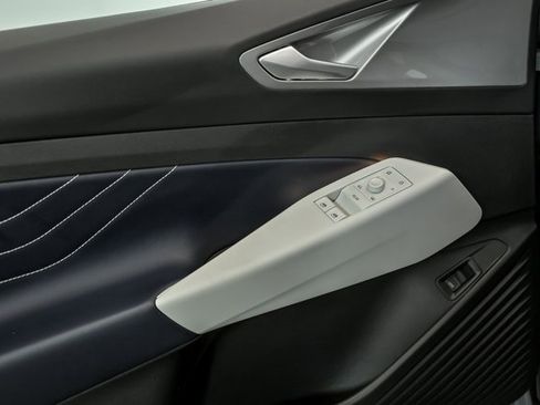 Certified 2023 Volkswagen ID.4 Pro S Plus image 7