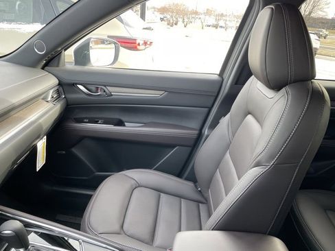 New 2025 MAZDA CX-5 Signature image 16