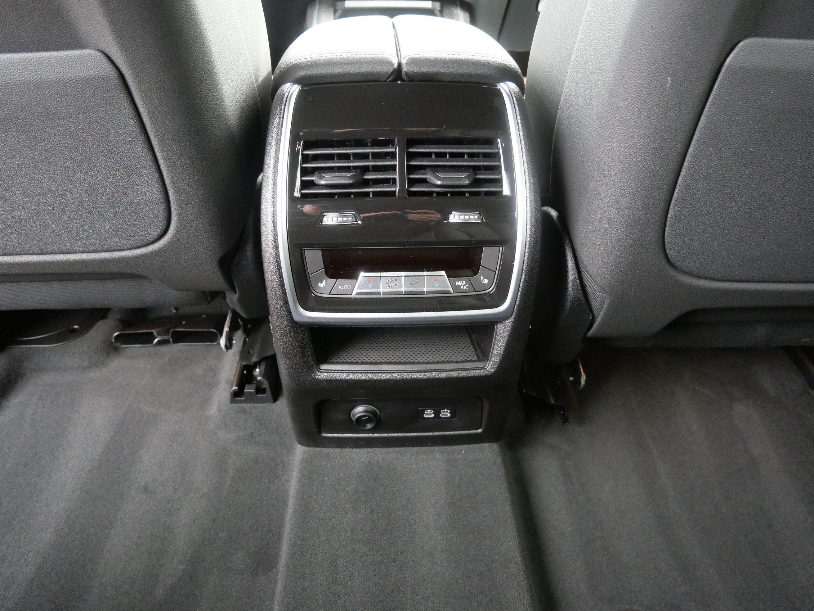 Certified 2026 BMW X7 xDrive40i AWD/4WD image 17