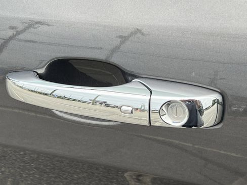 Used 2020 Jeep Grand Cherokee Limited w/ Luxury Group II image 42