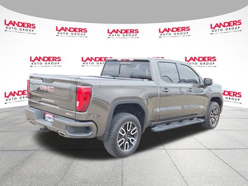 Used 2019 GMC Sierra 1500 AT4 w/ AT4 Premium Package image 3