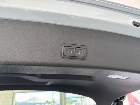 New 2026 Audi Q3 quattro 2.0T AWD/4WD image 11