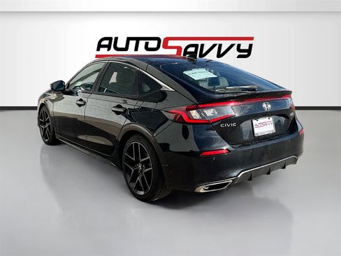 Used 2024 Honda Civic Sport Touring image 5