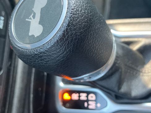 Used 2020 Jeep Wrangler Unlimited Sport S image 35