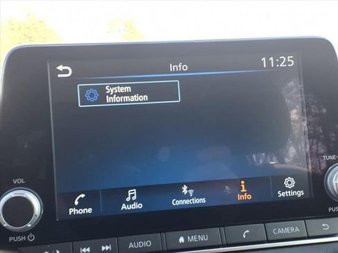 Used 2024 Nissan Sentra SV image 11