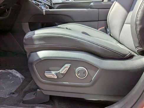 New 2025 Hyundai Santa Fe XRT image 4