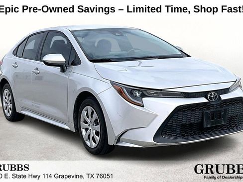 Used 2022 Toyota Corolla LE image 1