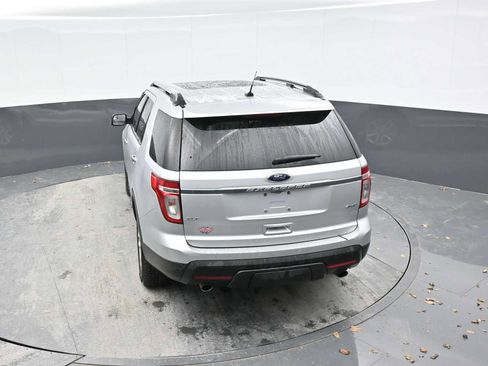 Used 2014 Ford Explorer XLT w/ Equipment Group 202A image 9