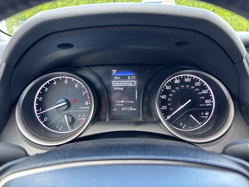 Certified 2024 Toyota Camry SE FWD image 21