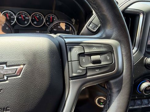 Used 2021 Chevrolet Silverado 1500 LT Trail Boss w/ Convenience Package II AWD/4WD image 30