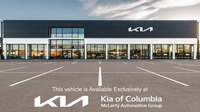 Used 2015 Kia Sedona LX w/ LX Convenience Package FWD image 2