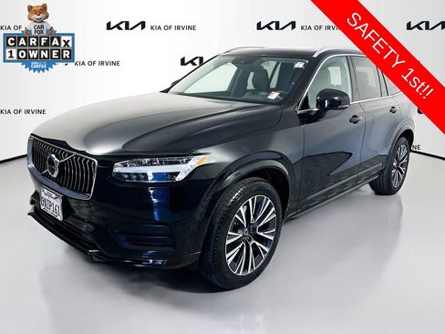 Used 2022 Volvo XC90 T6 Momentum w/ Climate Package AWD/4WD image 3